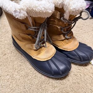 Cat & Jack Tan and Black Kids Snow Boots